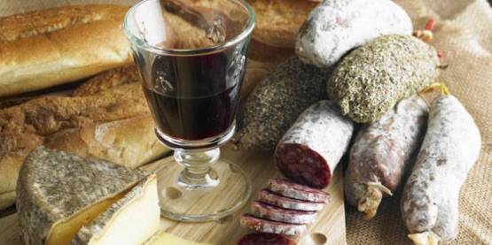 Вкусная Тоскана: вино, сыры, колбасы
